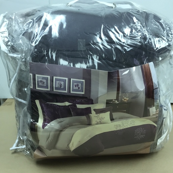 Glenberry 7pc king comforter set new missing decorative pillows - Picture 3 of 3